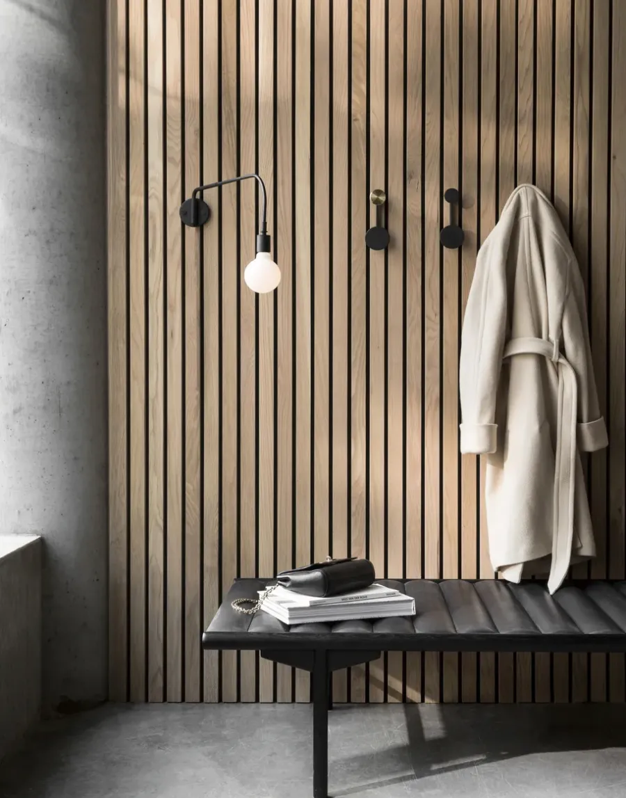 Audo Copenhagen Afteroom kleerhanger klein, Zwart-messing< Kapstokken & Hangrekken
