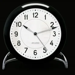 Arne Jacobsen Clocks AJ Station tafel klok, zwart< Tafelklokken
