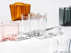 Iittala Alvar Aalto vaas helder, 160 mm.< Vazen