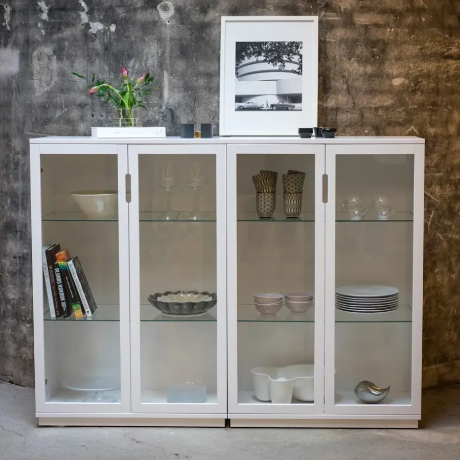Mavis Aoko vitrinekast 120 cm, Witlak< Kasten & Vitrines