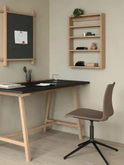 Andersen Furniture A-Podium wandrek 70x10x52 cm, Oak< Planken & Planksystemen