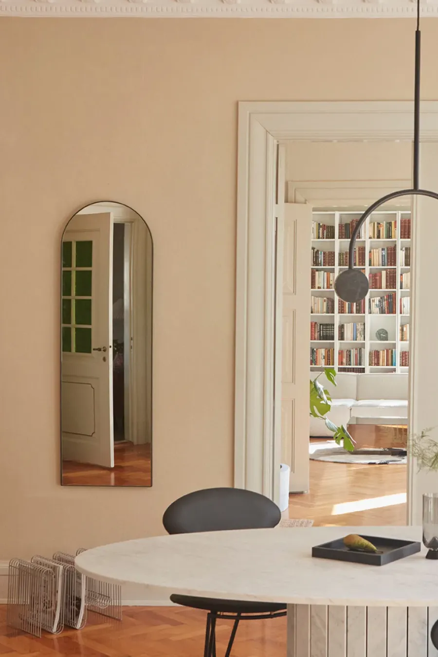 AYTM Arcus spiegel 140 cm, Zwart< Wandspiegels