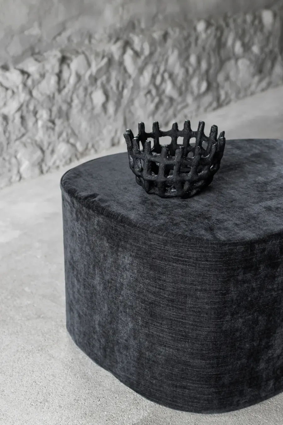 Mette Ditmer Art Piece gevlochten mand, Black< Decoratieve Schalen