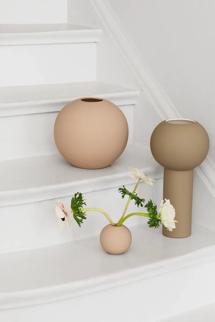 Cooee Design Ball vaas blush, 8 cm< Vazen