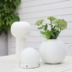 Cooee Design Ball vaas white, 20 cm.< Vazen