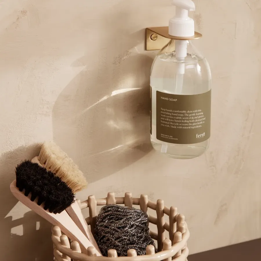Ferm Living Basho zeephouder, Messing< Kapstokken & Hangrekken