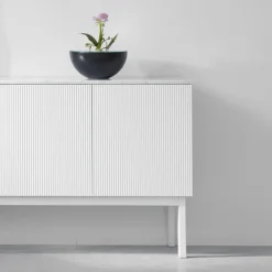 A2 Beam sideboard, witte lak, witte sokkel< Tv- & Mediameubels|Ladekasten & Dressoirs