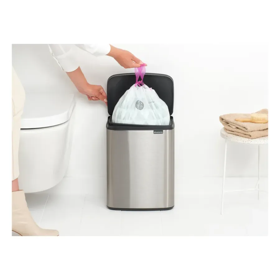 Brabantia Bo afvalemmer 12 l, Matgeborsteld staal< Pedaalemmers
