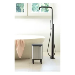Brabantia Bo afvalemmer hoog 7 l, Matgeborsteld staal< Pedaalemmers