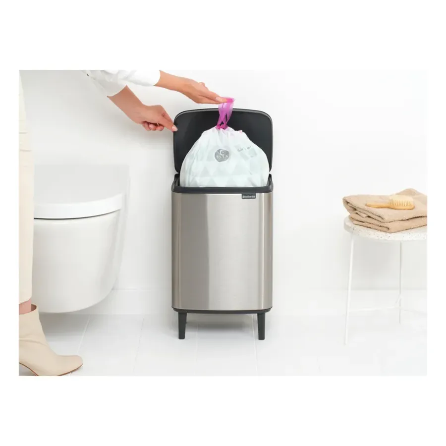 Brabantia Bo afvalemmer hoog 12 l, Matgeborsteld staal< Pedaalemmers