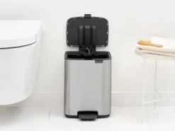 Brabantia Bo pedaalemmer 7 L, Matt Steel Fingerprint Proof< Pedaalemmers