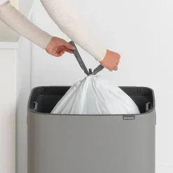 Brabantia Bo touch bin 60 L, Mineral concrete grey< Prullenbakken