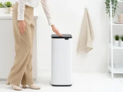 Brabantia Bo Touch Bin 30 L, White< Pedaalemmers
