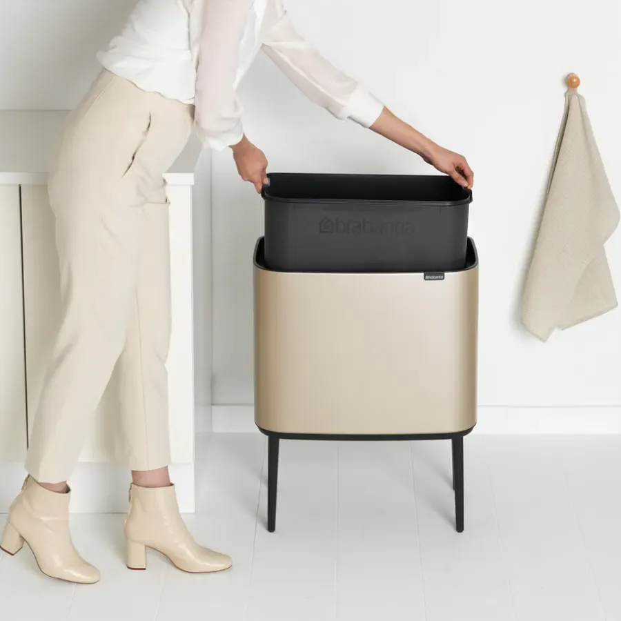 Brabantia Bo touch bin 36 liter, Metallic Gold< Pedaalemmers