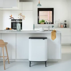 Brabantia Bo touch bin high 60 L, Wit< Prullenbakken