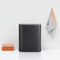 Brabantia Bo touch bin 2x30 L, Mat zwart< Prullenbakken