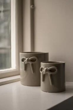 DBKD Bow pot Ø14 cm, Shiny mole< Bloempotten