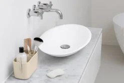 Brabantia ReNew badkamer caddy, Soft Beige< Tandenborstelhouders