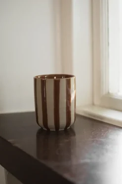 DBKD Burn geurkaars 60 u., Nougat< Geurkaarsen & Aroma Diffusers