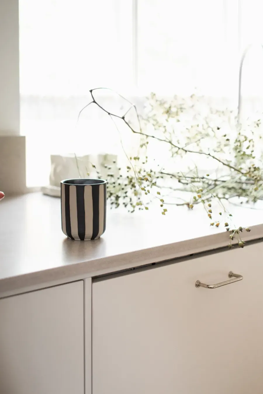 DBKD Burn geurkaars 60 u., Stripe black< Geurkaarsen & Aroma Diffusers