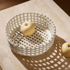 Ferm Living Ceramic gevlochten schaal , Off-white< Decoratieve Schalen