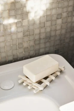 Ferm Living Ceramic zeepbakje 10x14,5 cm, Off-white< Zeepdispensers & Zeepschaaltjes