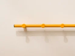 Essem Design Classic kapstok 50 cm, Sungeel< Haken & Hangers