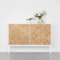 A2 Collect 2016 lage kast, Witgeolied eiken-wit< Kasten & Vitrines