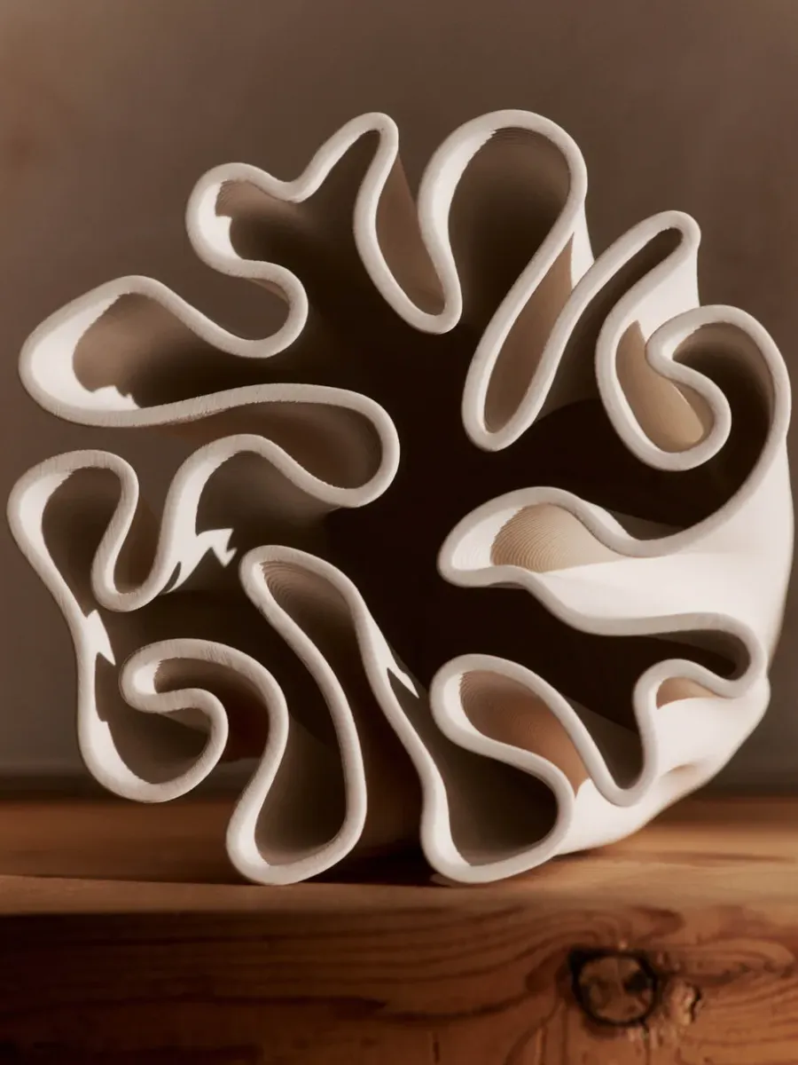 Ferm Living Dedali vaas 18 cm, Off-white< Vazen