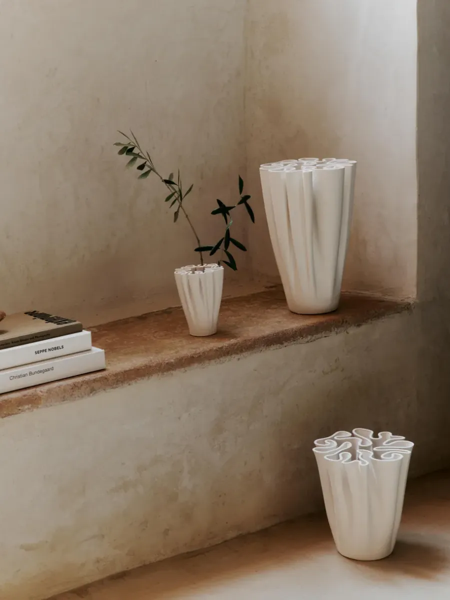 Ferm Living Dedali vaas 18 cm, Off-white< Vazen