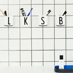 Design Letters bekerhouder, zwart< Tandenborstelhouders