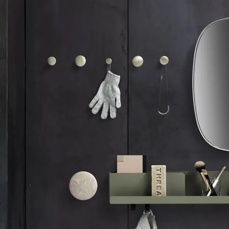 Muuto Dots wandhaak metaal 5-pack, messing< Haken & Hangers|Opbergoplossingen Voor De Kinderkamer