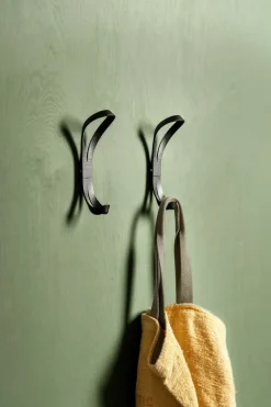 Essem Design Endless haak, Zwart< Haken & Hangers