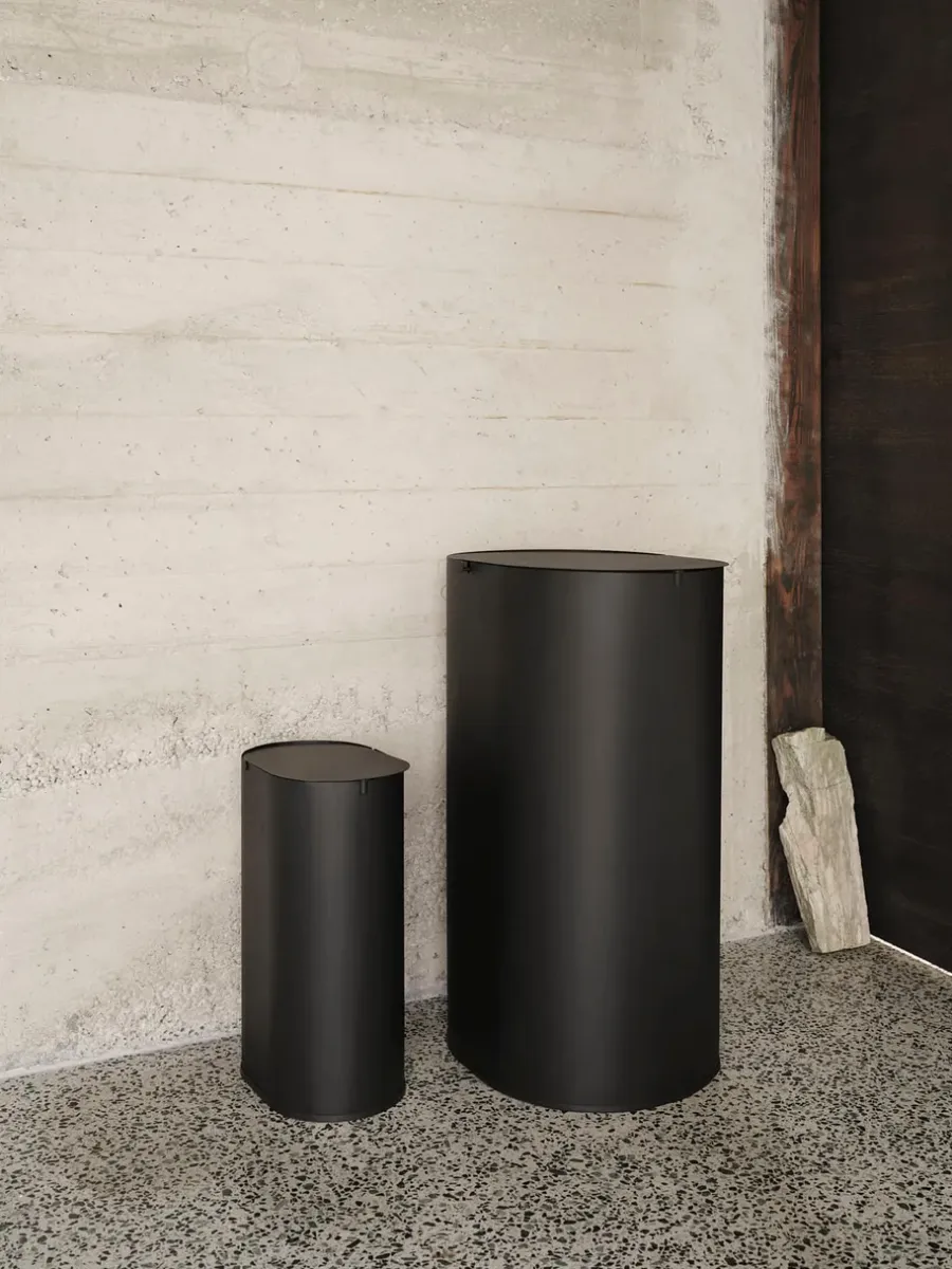 Ferm Living Enkel vuilnisbak small, Black< Pedaalemmers