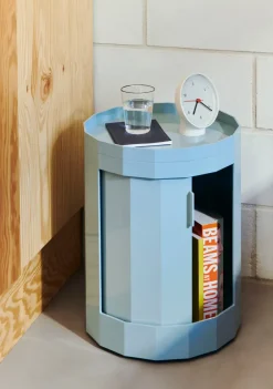 HAY Facet Cabinet low bijzettafel voeten/wielen 49 cm, Misty blue< Ladekasten & Ladeblokken