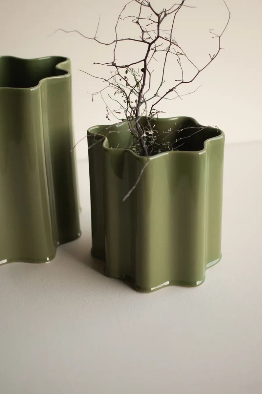 DBKD Filter pot, Shiny green, Ø18 cm< Vazen