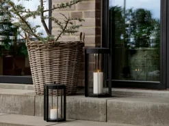 Zone Denmark Firefly lantaarn windlicht25 cm, Black< Kaarsenhouders & Kaarsenborden