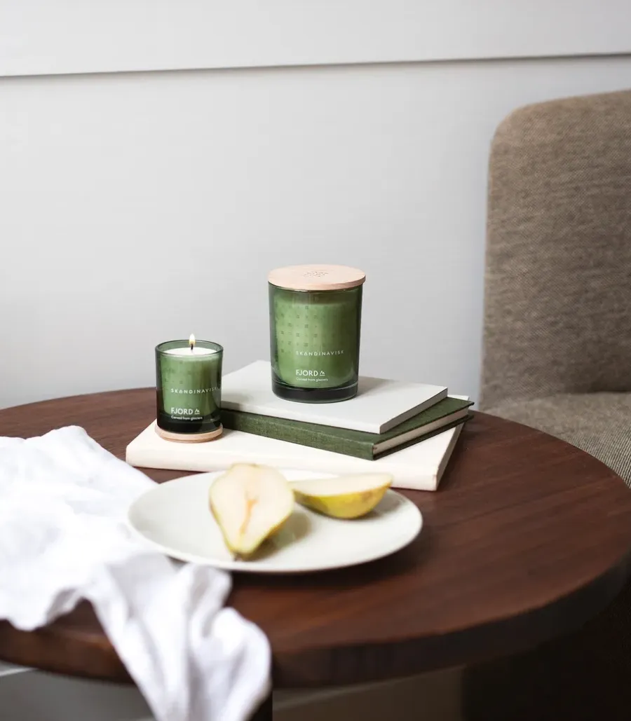 Skandinavisk Fjord geurkaars met deksel, 65 g< Geurkaarsen & Aroma Diffusers