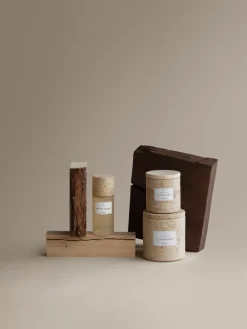 Blomus Frabli kamerspray 100 ml, Cotton Island Travertine< Geurkaarsen & Aroma Diffusers