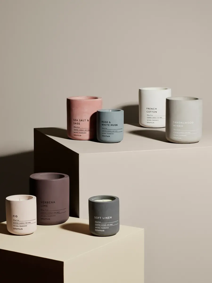 Blomus Fraga geurkaars 24 uur, Fig-Rose Dust< Geurkaarsen & Aroma Diffusers