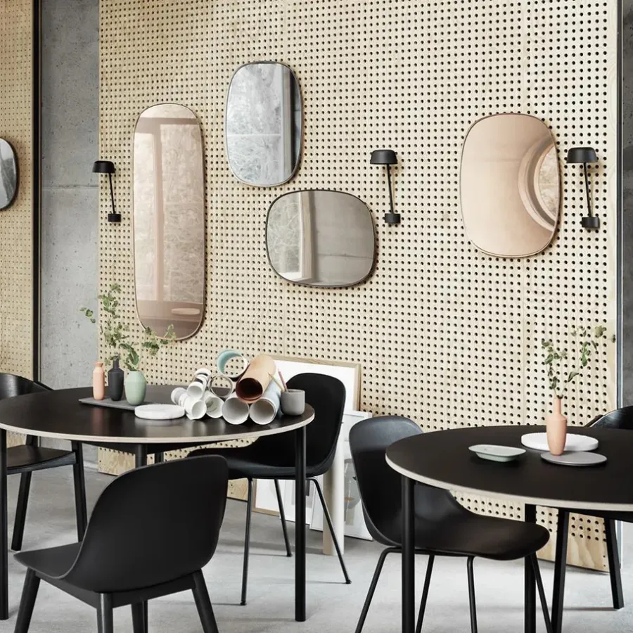 Muuto Framed spiegel, roze, 59x44 cm< Wandspiegels