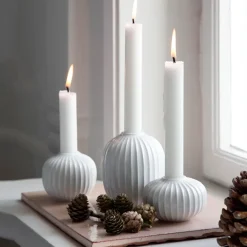 Kähler Hammershøi kaarsenhouder klein, white (wit)< Kandelaars