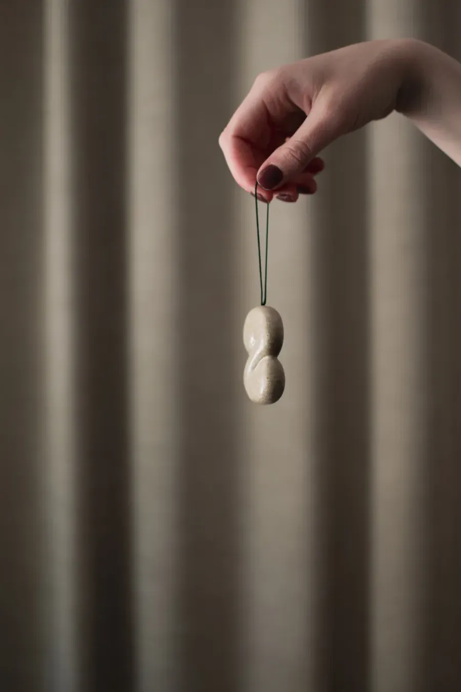 DBKD Hanging bun decoratiehanger, Beige< Kerstdecoraties