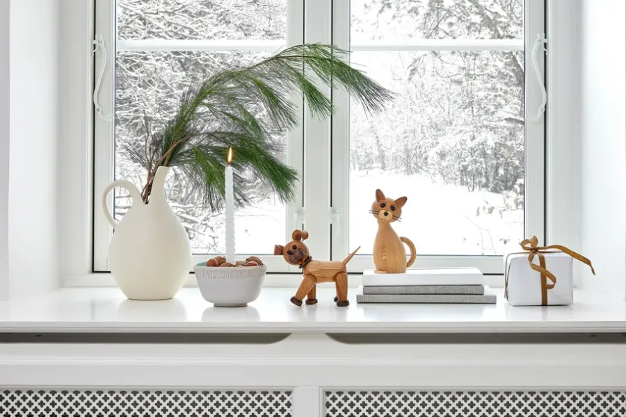 Spring Copenhagen Happy decoratie hond, Eikenhout< Houten Beelden