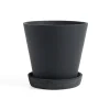 HAY Flowerpot with saucer pot XXL Ø26 cm, Zwart< Bloempotten