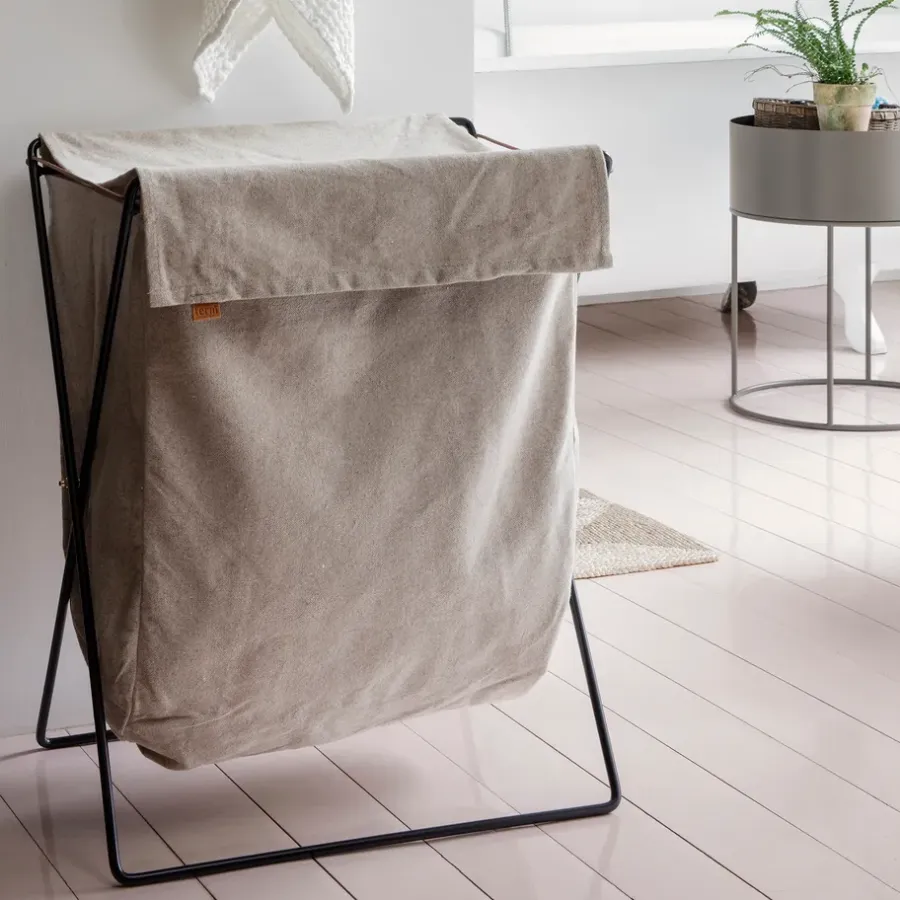 Ferm Living Herman wasmand, Zwart< Wasmanden