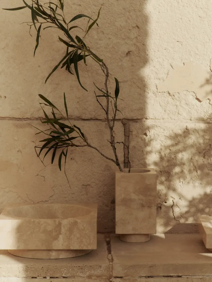 Ferm Living Hew vaas 21 cm, Travertine< Vazen