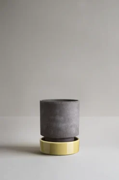 Bergs Potter Hoff pot, Ø14 cm, Raw Grey-Pale Yellow< Bloempotten