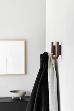 Gejst Hook haak mini 13,3 cm, Walnoot-zwart< Haken & Hangers