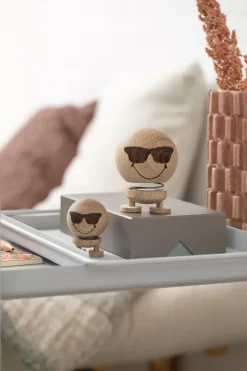 Hoptimist Smiley Cool M figuur, Raw oak< Houten Beelden